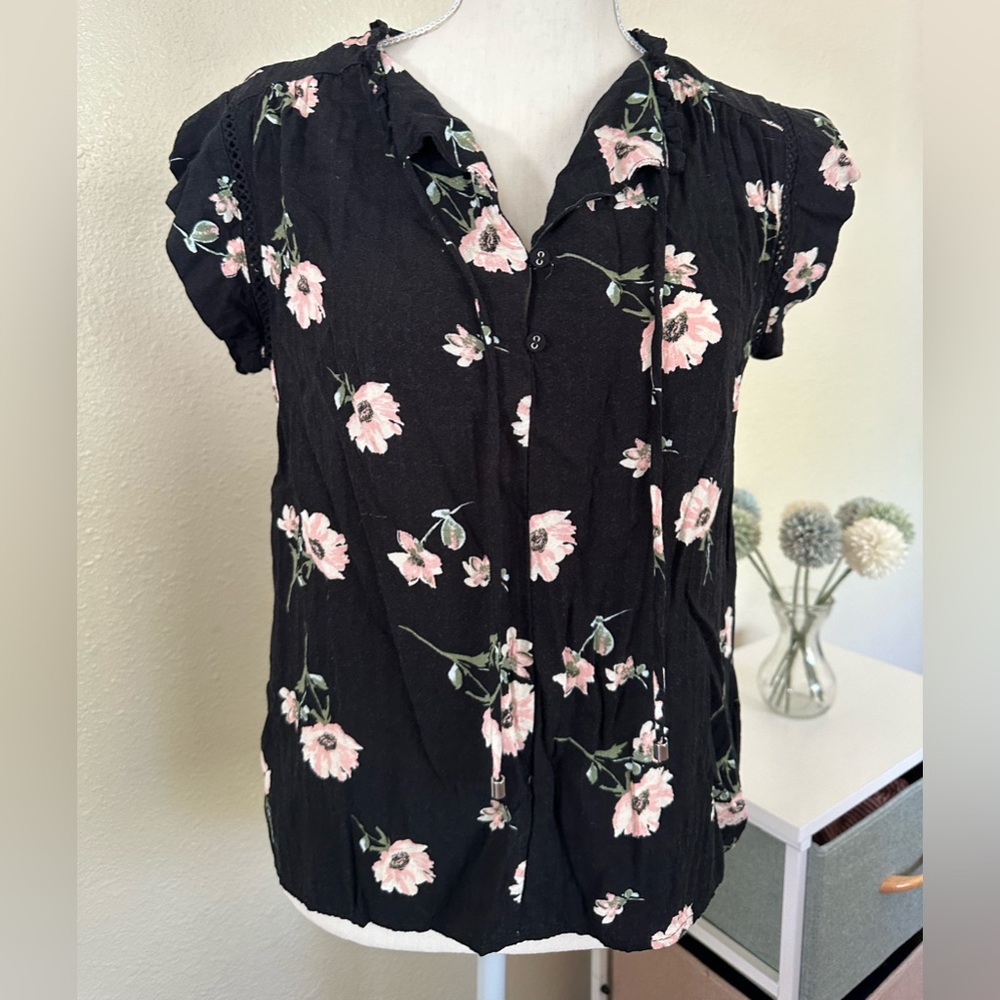 Lightweight flowy black multi blouse
